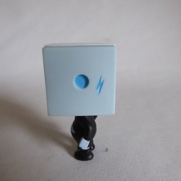 2009 3” KIDROBOT CUCOS ALVIN CUBE BOY DESIGNER ART URBAN VINYL FIGURE - Picture 10 of 11